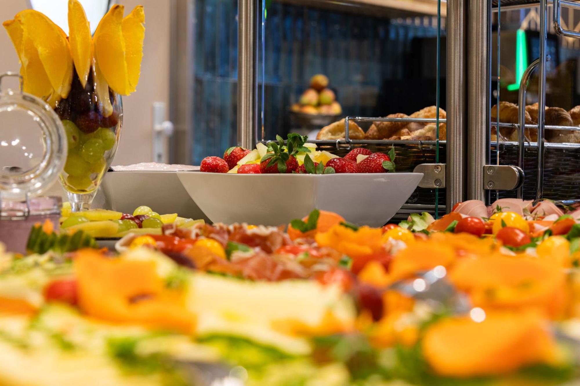 Holiday Inn - The Niu, Flower Konstanz By Ihg エクステリア 写真