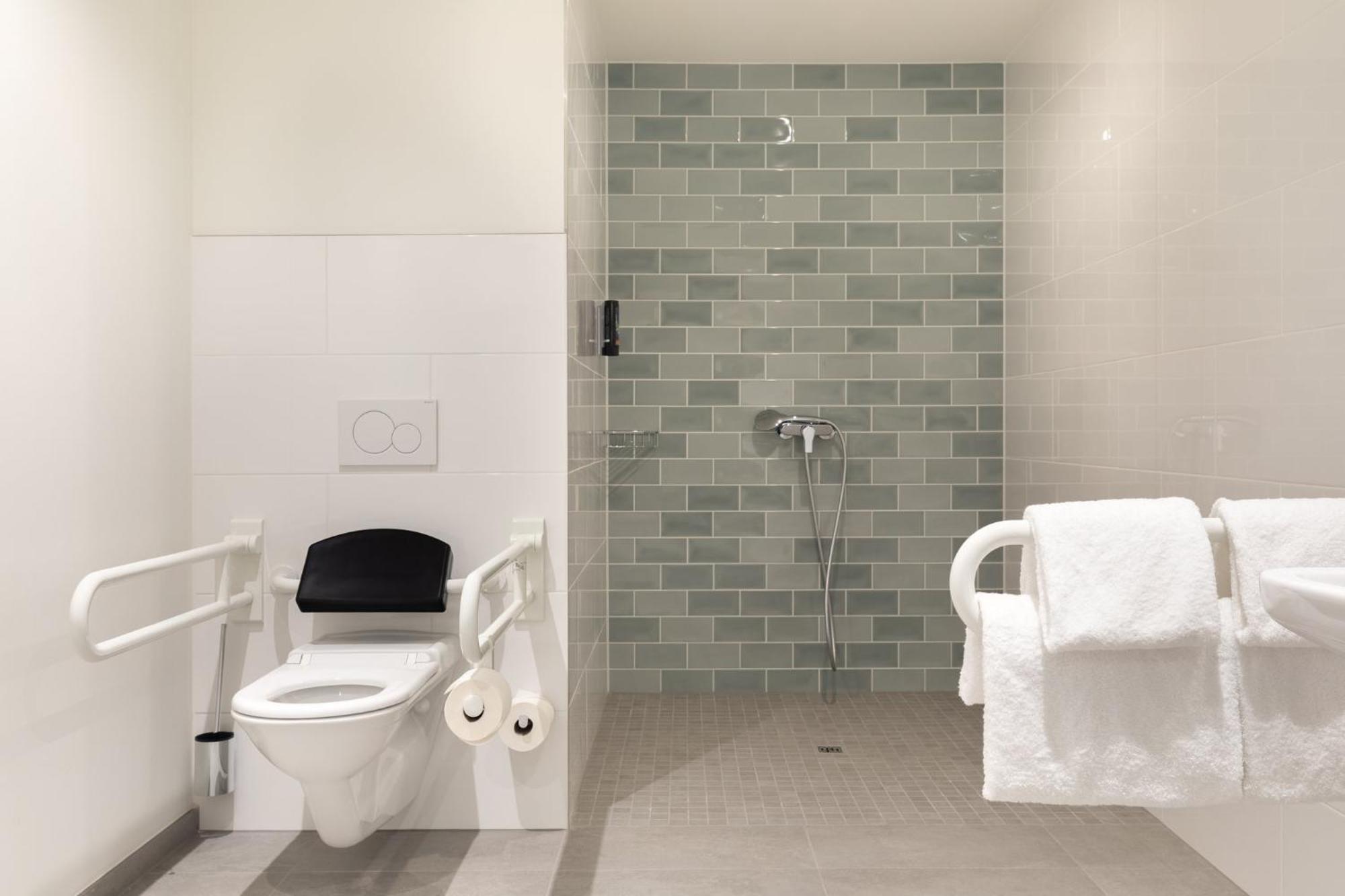 Holiday Inn - The Niu, Flower Konstanz By Ihg エクステリア 写真