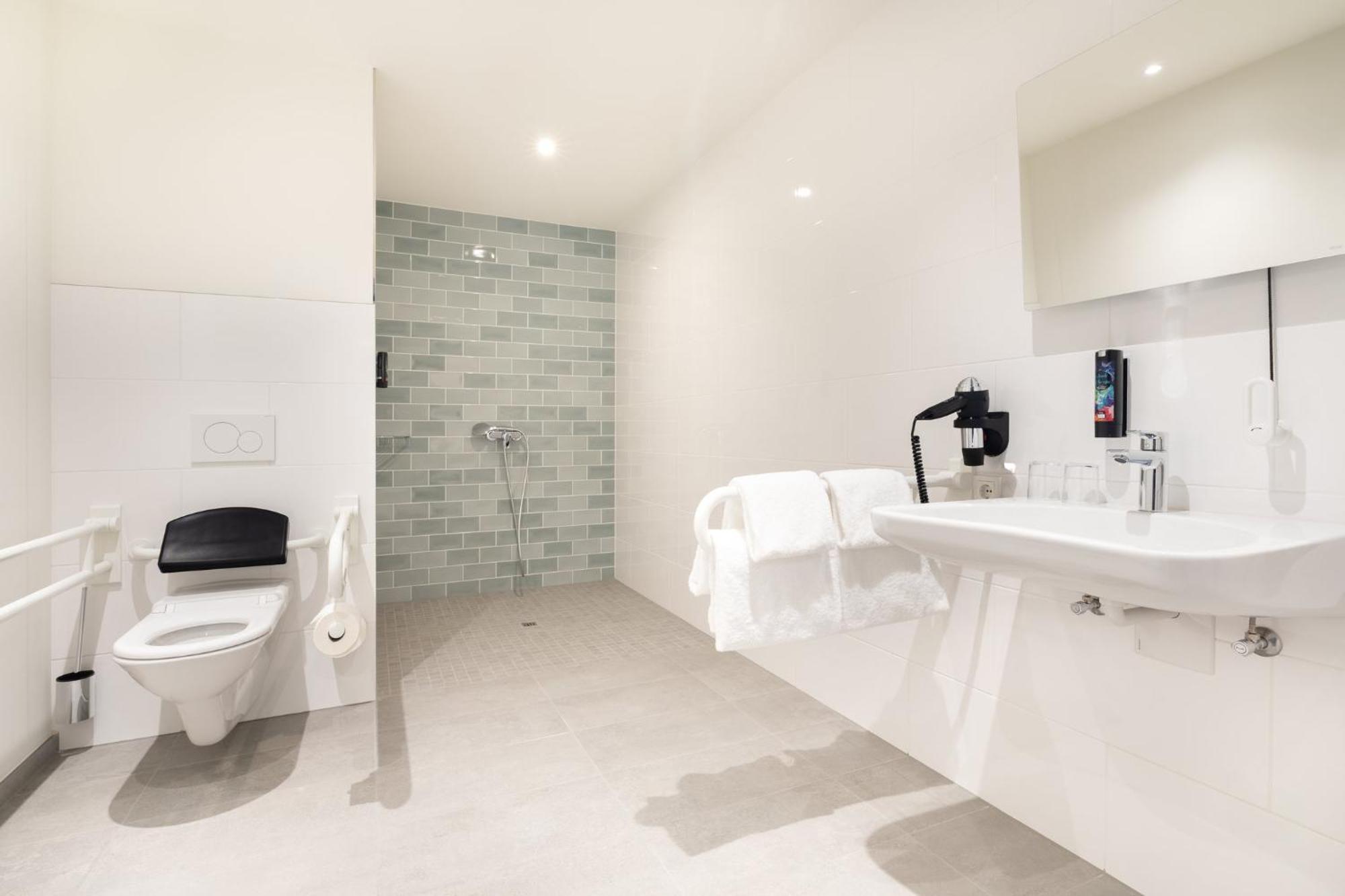 Holiday Inn - The Niu, Flower Konstanz By Ihg エクステリア 写真